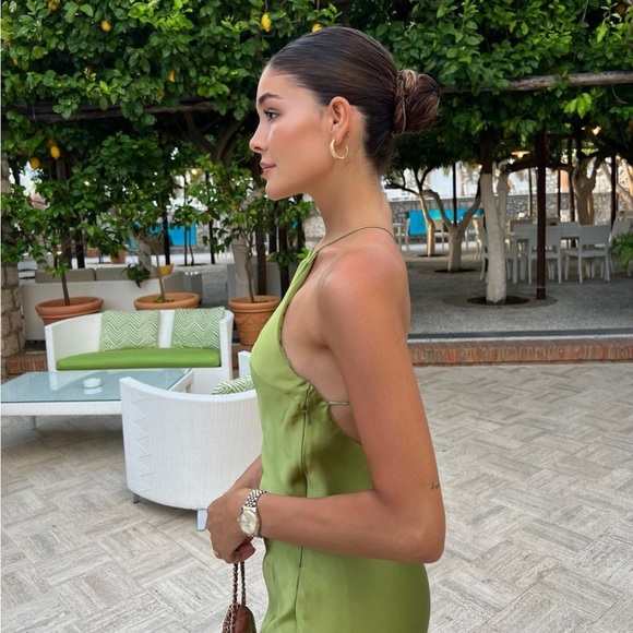 𝗡𝗪𝗧 𝗭𝗮𝗿𝗮 • Satin Strappy Dress - Picture 4 of 11